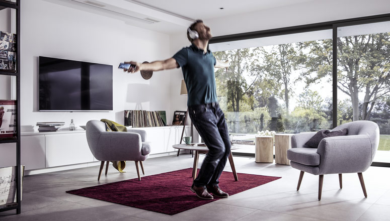 TECCARSA Ventanas de PVC con perfiles REHAU GNEO